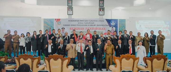 Cabdis Pendidikan Humbahas Gelar Seminar Pendidikan Nasional