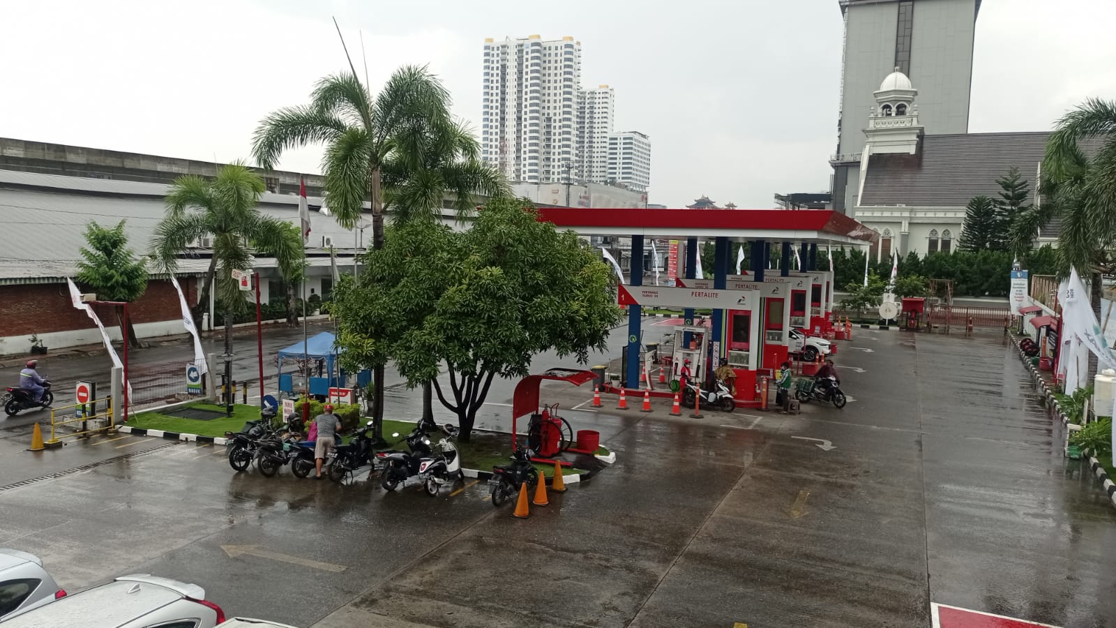 Curah Hujan Tinggi, Pertamina Pastikan Penyaluran BBM Aman di Kota Medan