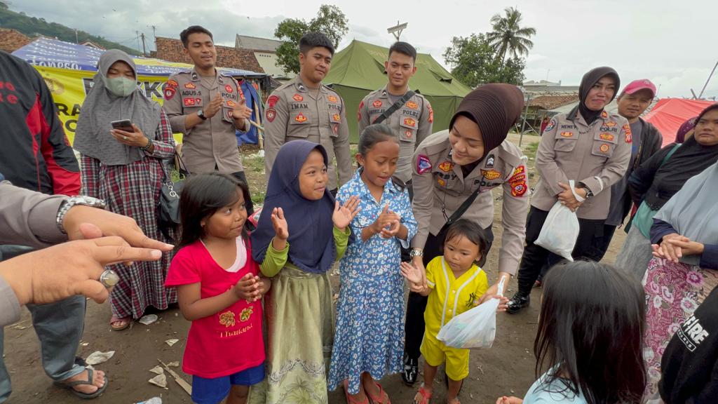 Polres Subang Laksanakan Trauma Healing di Desa Sukaresmi Cianjur
