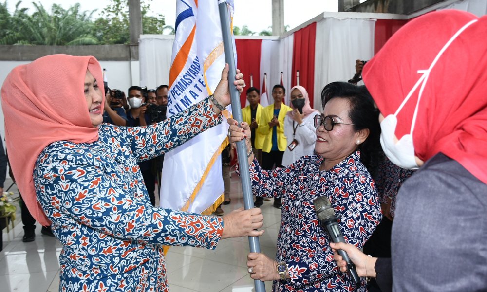 Nawal Lubis Dorong Hadirnya Perpustakaan di Desa