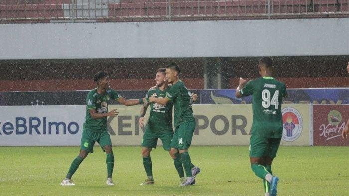 Liga 1, Persebaya Menang Lawan Dewa United