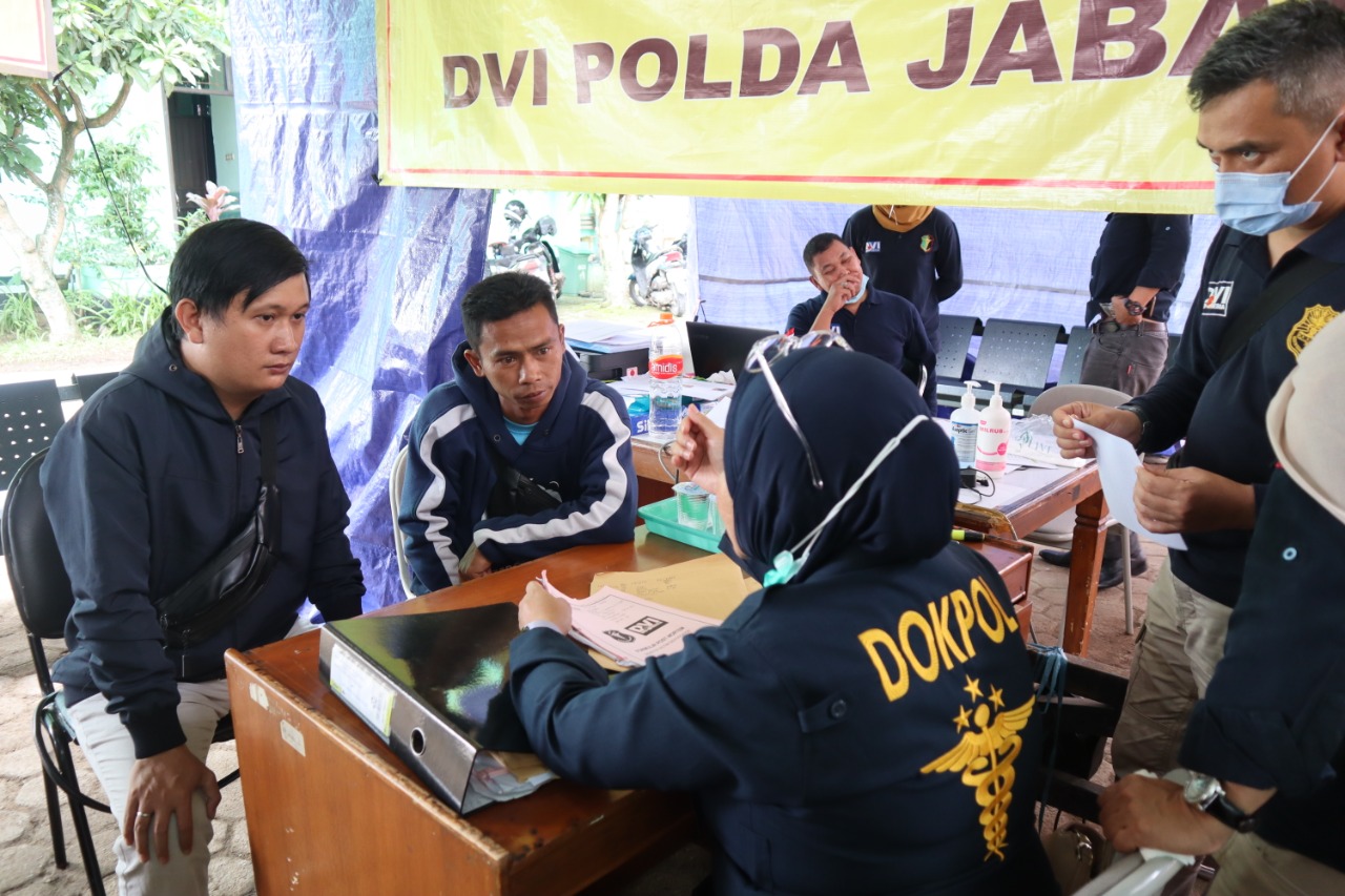 Ini Cara Tim DVI Identifikasi Korban Gempa Cianjur