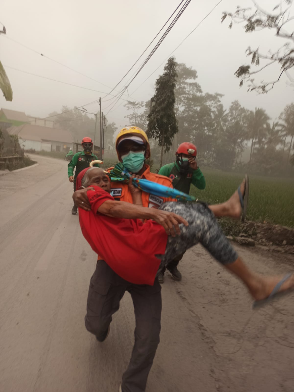 Status Gunungapi Semeru Naik Level IV Menjadi ‘Awas’