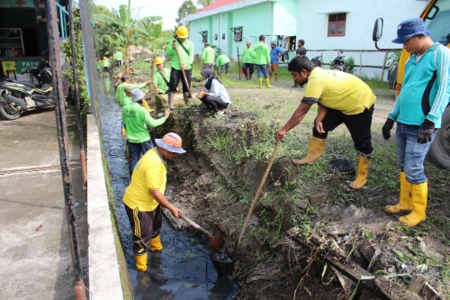 Kecamatan Medan Helvetia Gotong Royong di Tapal Batas