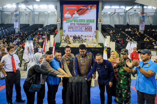 Ribuan Pelajar Ikuti Open Turnament Karate Pelajar Championship Sister City Cup I 2022