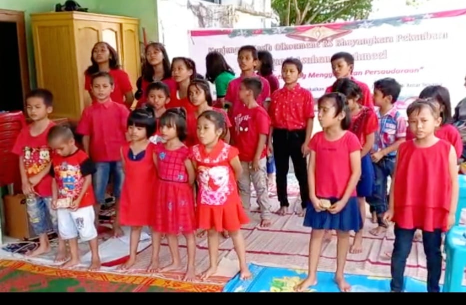Anak PA Yerahmeel Persembahkan Lagu Pujian & Tarian di Perayaan Natal Oikoumene RS Bhayangkara Pekanbaru