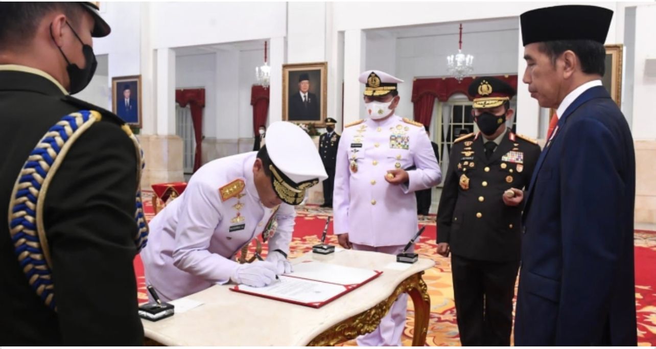 Presiden Jokowi Lantik Muhammad Ali Jadi KSAL