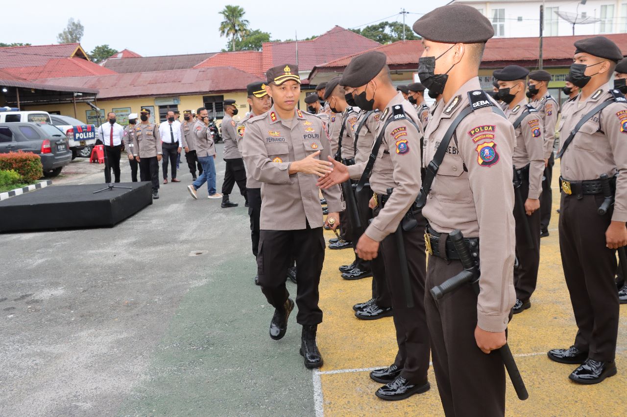 Sebulan Ikuti Latihan Kerja, Kapolres Siantar Lepas Siswa SPN Hinai Diktuba Polri Gelombang II Tahun 2022