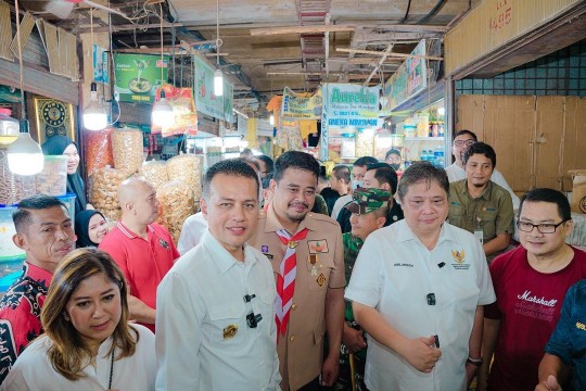 Menko Perekonomian & Menperin Tinjau Pusat Pasar Kota Medan