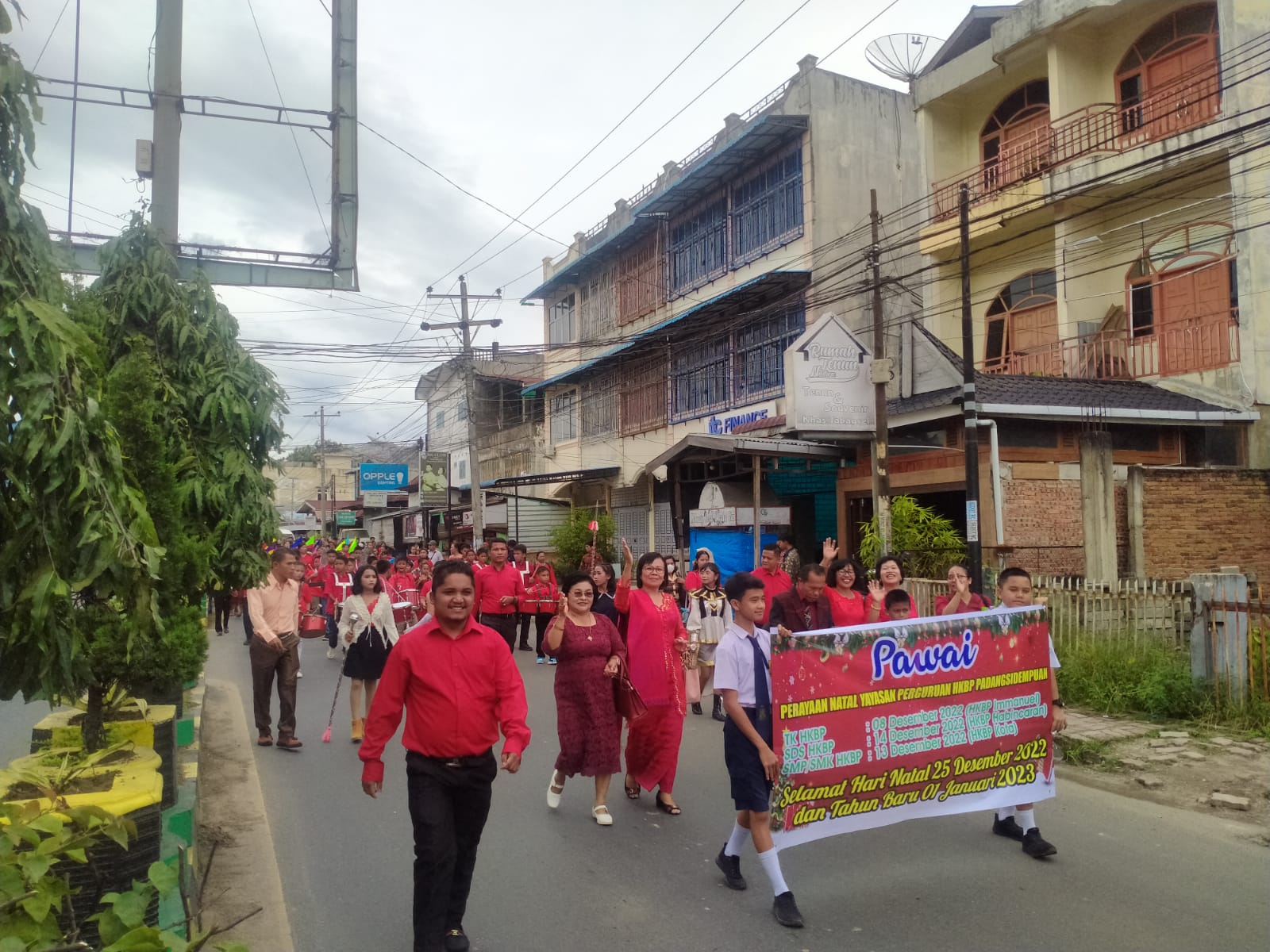 Perayaan Natal TK HKBP Padangsidimpuan Diawali dengan Pawai Diiringi Drumband