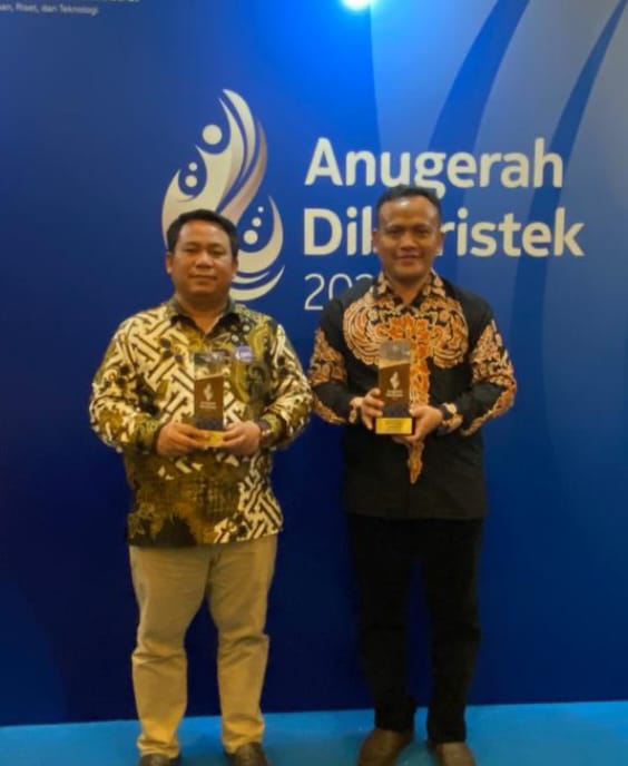 Unimed Raih Dua Penghargaan PDDikti dan Humas di Anugerah Diktiristek 2022