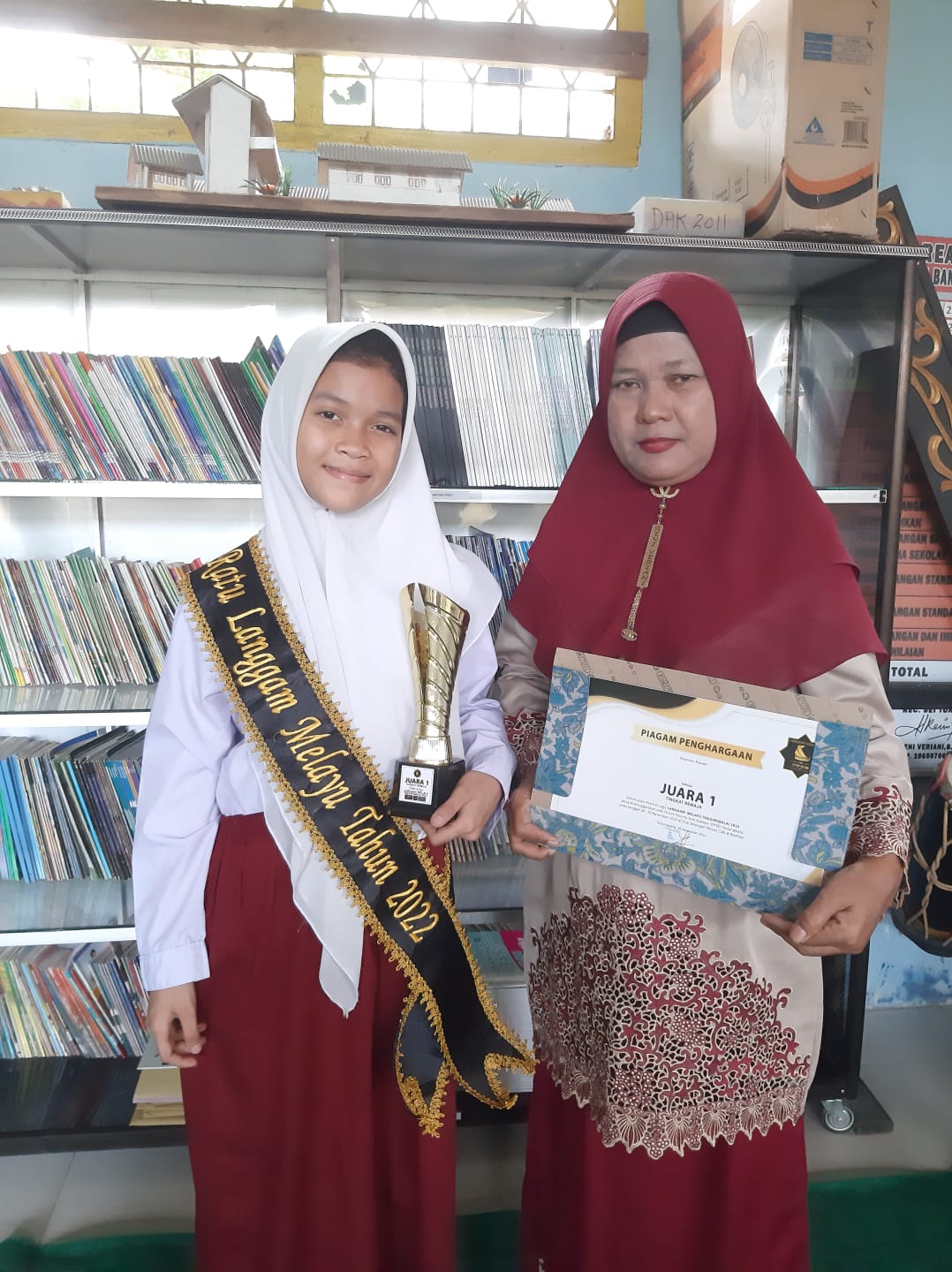 Zahra Siswi SDN 130003 Juara 1 Festival Lagu Langgam Melayu Tanjungbalai 2022
