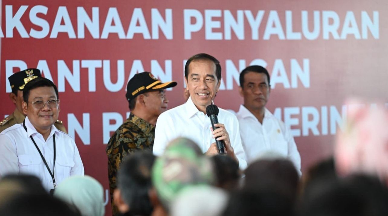Presiden Jokowi Pastikan Penyaluran Bantuan Pangan dan BLT El Nino di Banyumas