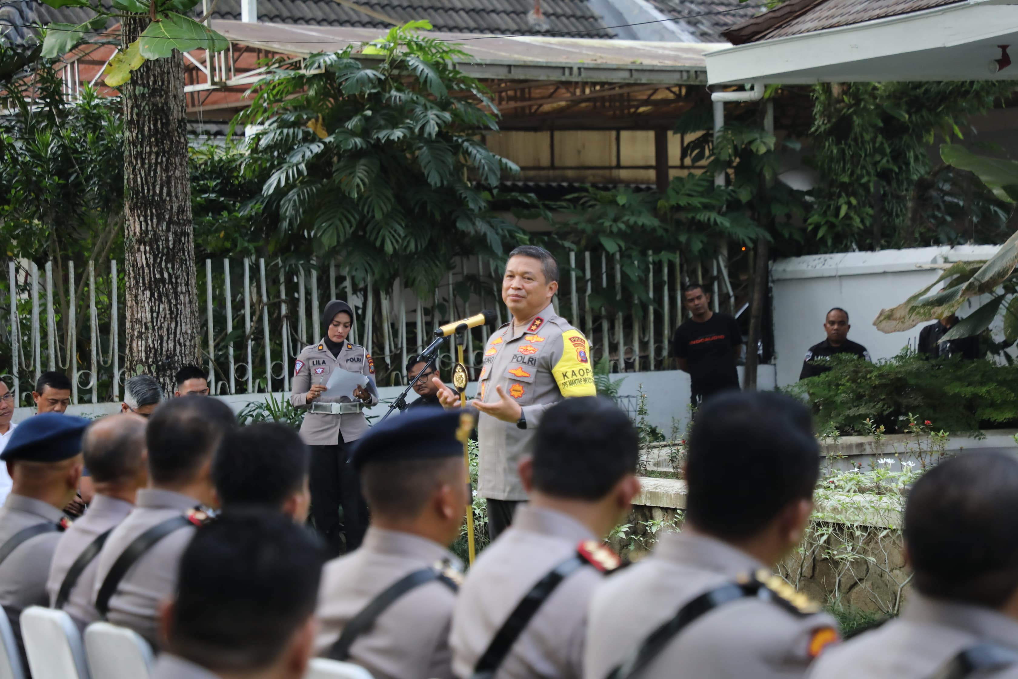 Polda Sumut Sambangi Rumah Dinas Hoegeng Iman Santoso