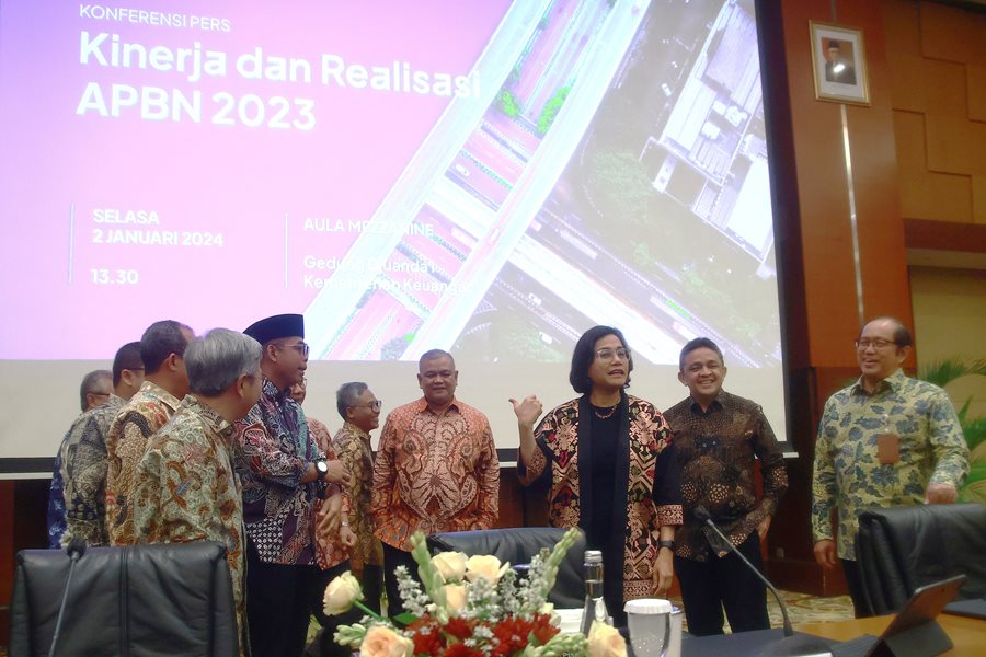 Penerimaan Pajak 2023 Lampaui Target, Menkeu: Hattrick