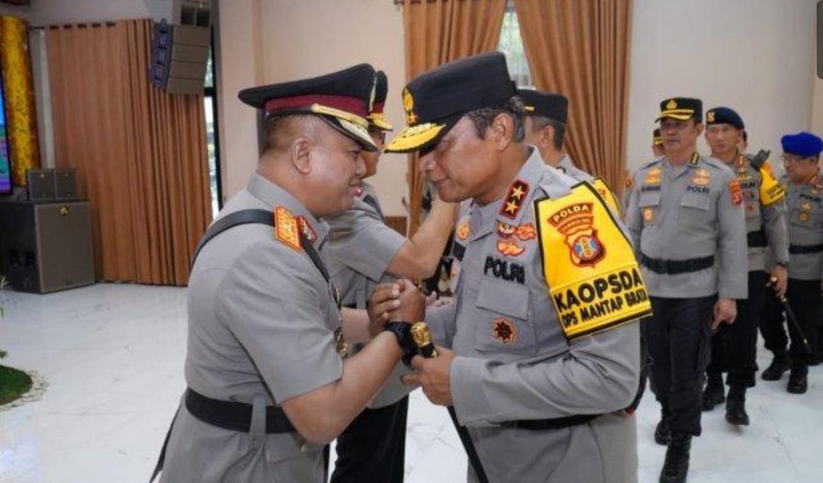 Polda Kaltim Lakukan Rotasi Jabatan, Empat Pejabat Utama dan Satu Kapolres Diganti