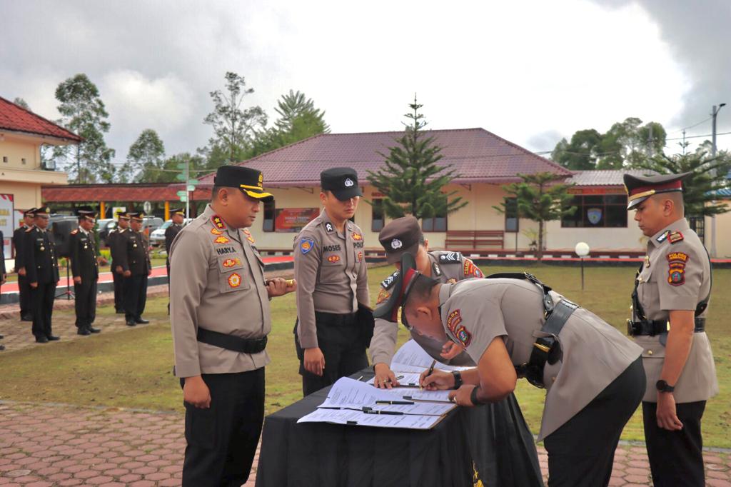 Sertijab Wakapolres dan Lima PJU Polres Humbahas