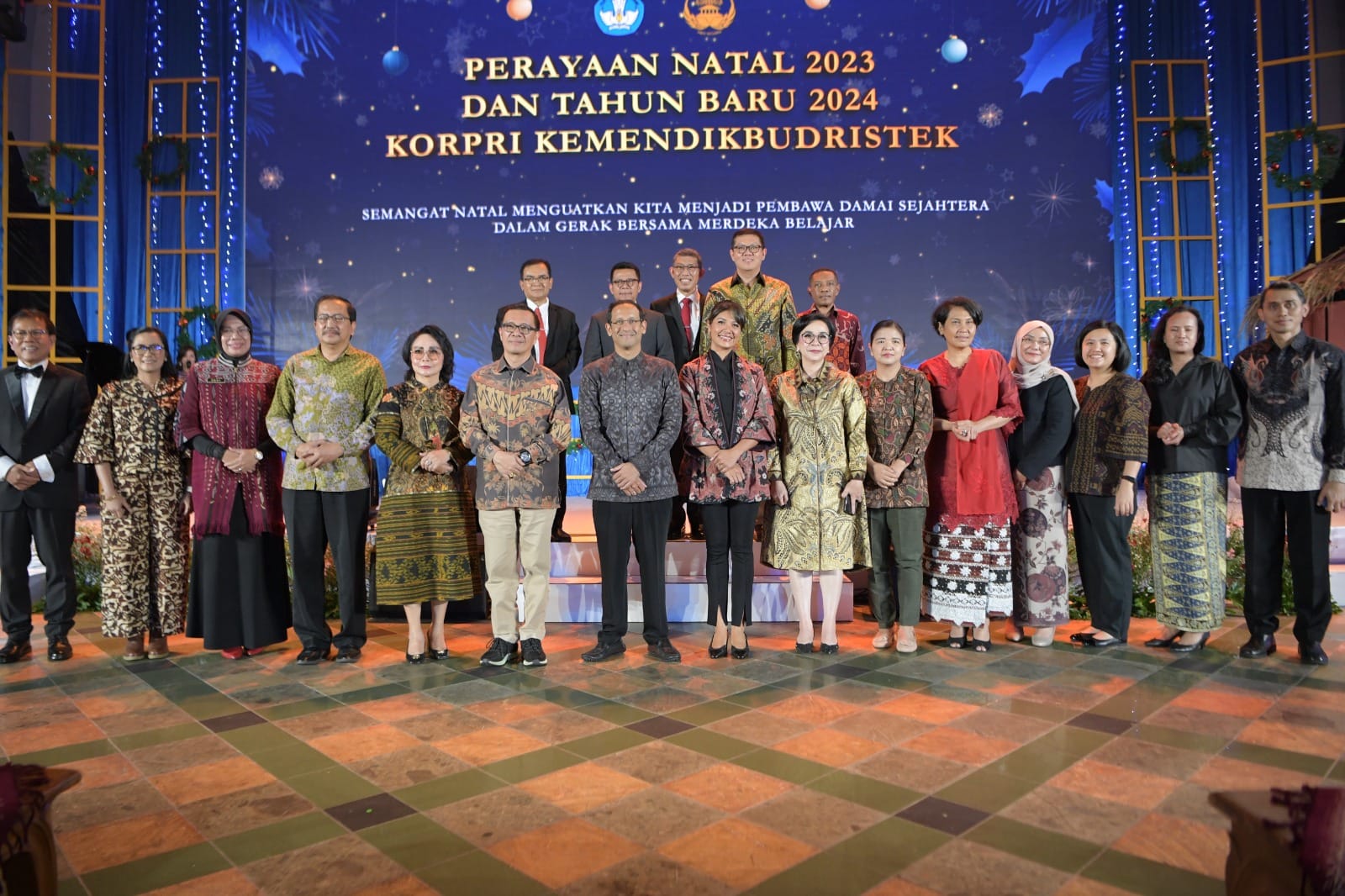 Natal Kemendikbudristek 2023: Momentum untuk Mempertebal Iman