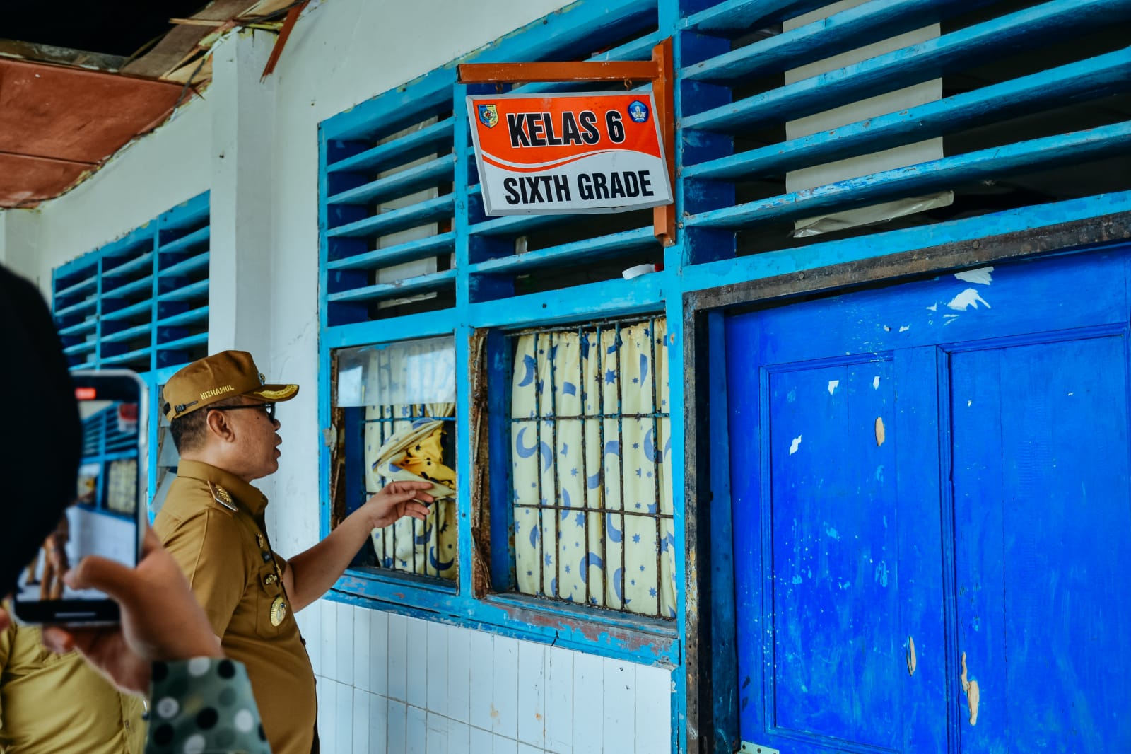 Sambangi Desa Bandar Rahmat, Pj Bupati Batubara Prihatin Lihat Kondisi Bangunan Sekolah
