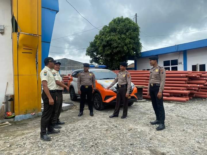 Personel Polres Tanah Karo Patroli Sambang ke Objek Vital di Kabanjahe