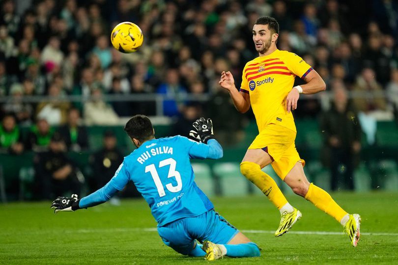 Liga Spanyol, Barcelona Kalahkan Real Betis 4-2