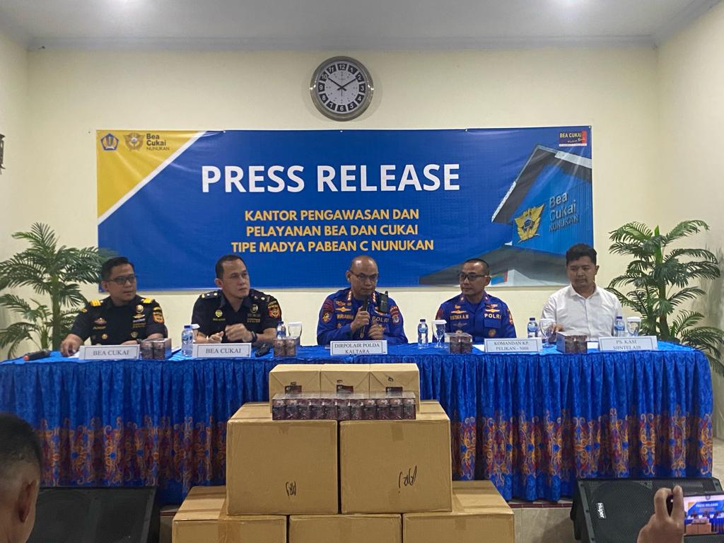 Korpolairud Baharkam Amankan Satu Kontainer Berisi Rokok Cukai Palsu