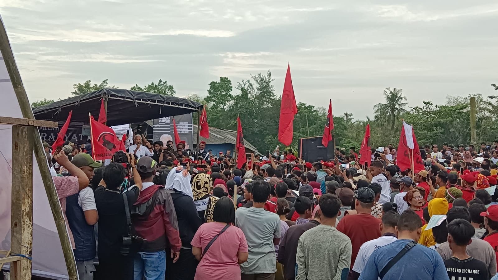 Bertemu dengan Nelayan, Ganjar akan Hapus Kredit Macet
