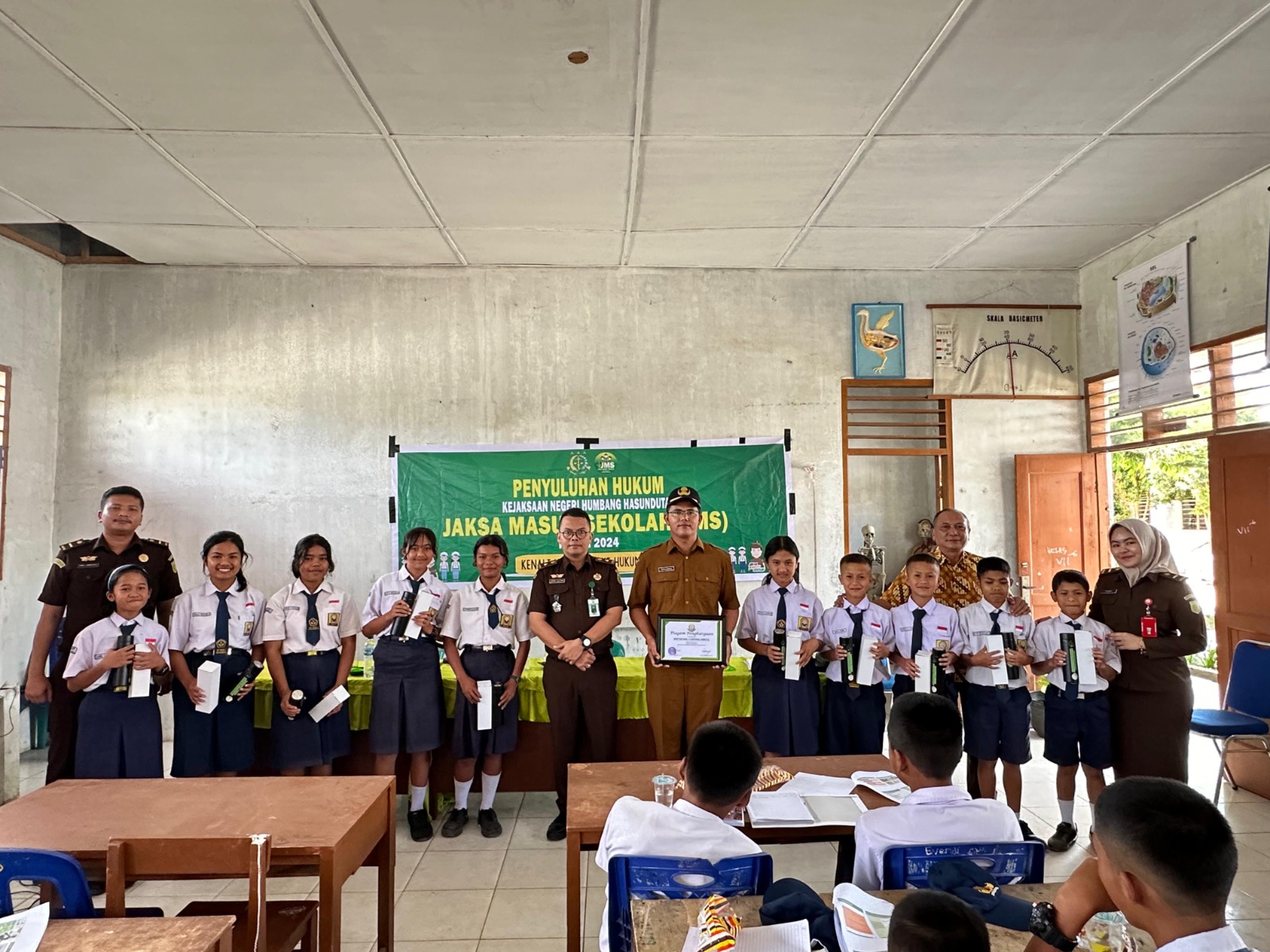 Laksanakan JMS, Kejari Humbahas Penyuluhan Hukum di SMPN 4 Lintongnihuta