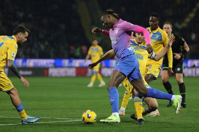 AC Milan Kalahkan Frosinone 3-2