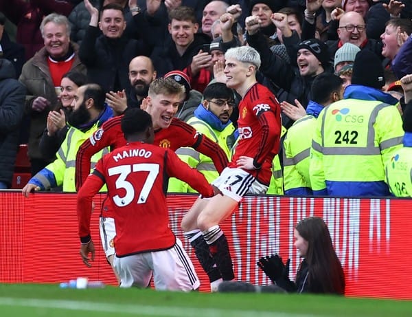Hadapi West Ham di Kandang Sendiri, MU Menang 3-0