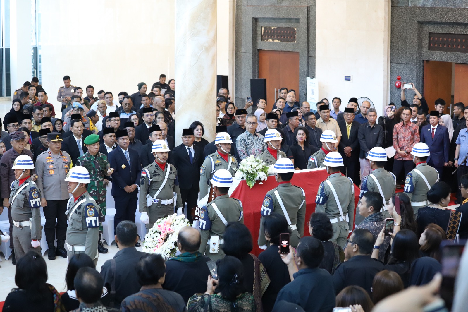 Forkopimda dan Anggota DPRD Sumut Lepas Jenazah Baskami Ginting