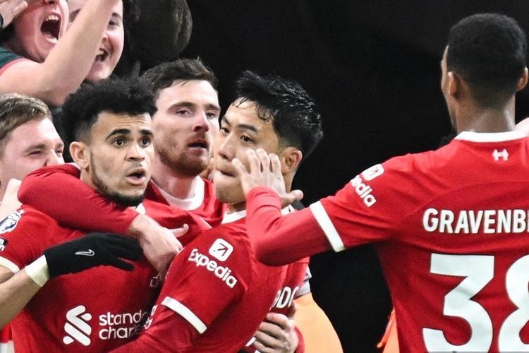 Liga Inggris, Liverpool Babat Luton Town 4-1