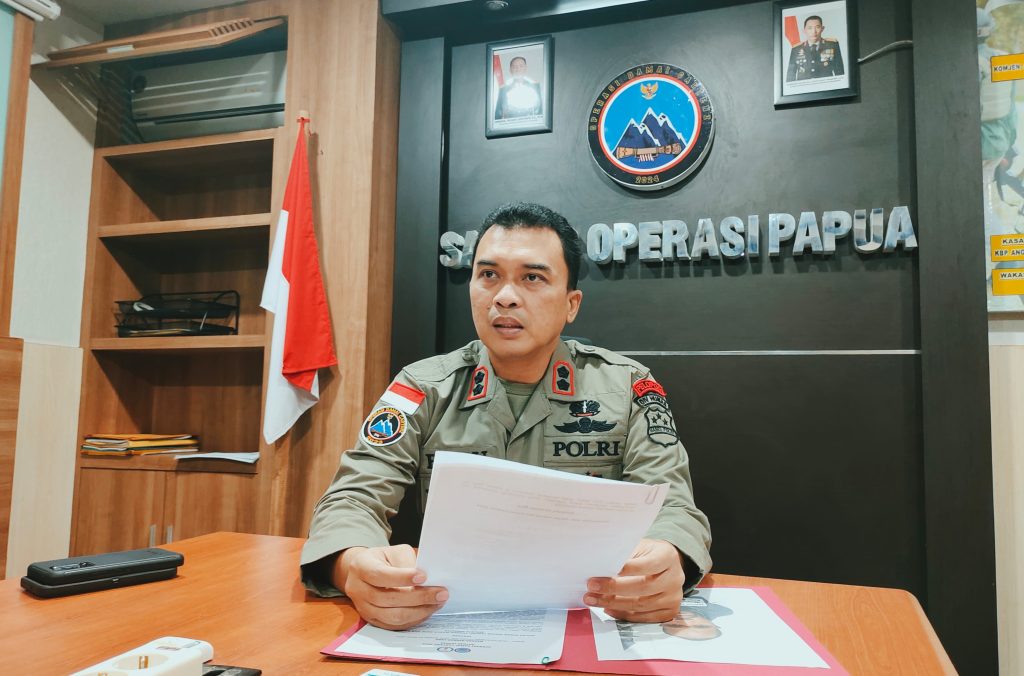 Satgas Damai Cartenz Ringkus Pelaku Perampasan Senjata Api Anggota Pospol KP3 Polres Puncak