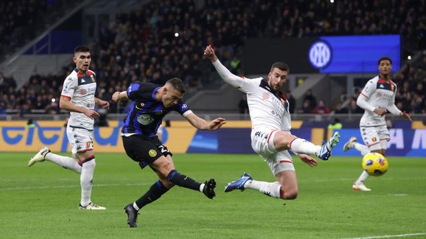 Menang Tipis dari Genoa, Inter Milan di Puncak Klasemen Liga Italia