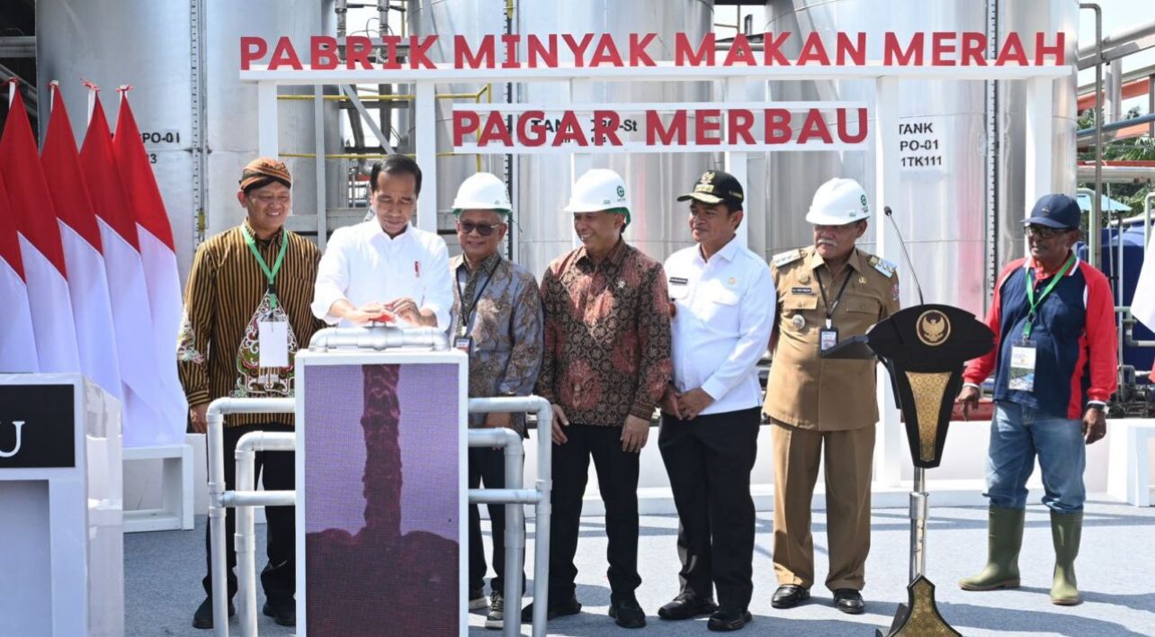 Presiden Jokowi Resmikan Pabrik Percontohan Minyak Makan Merah Pertama di Indonesia