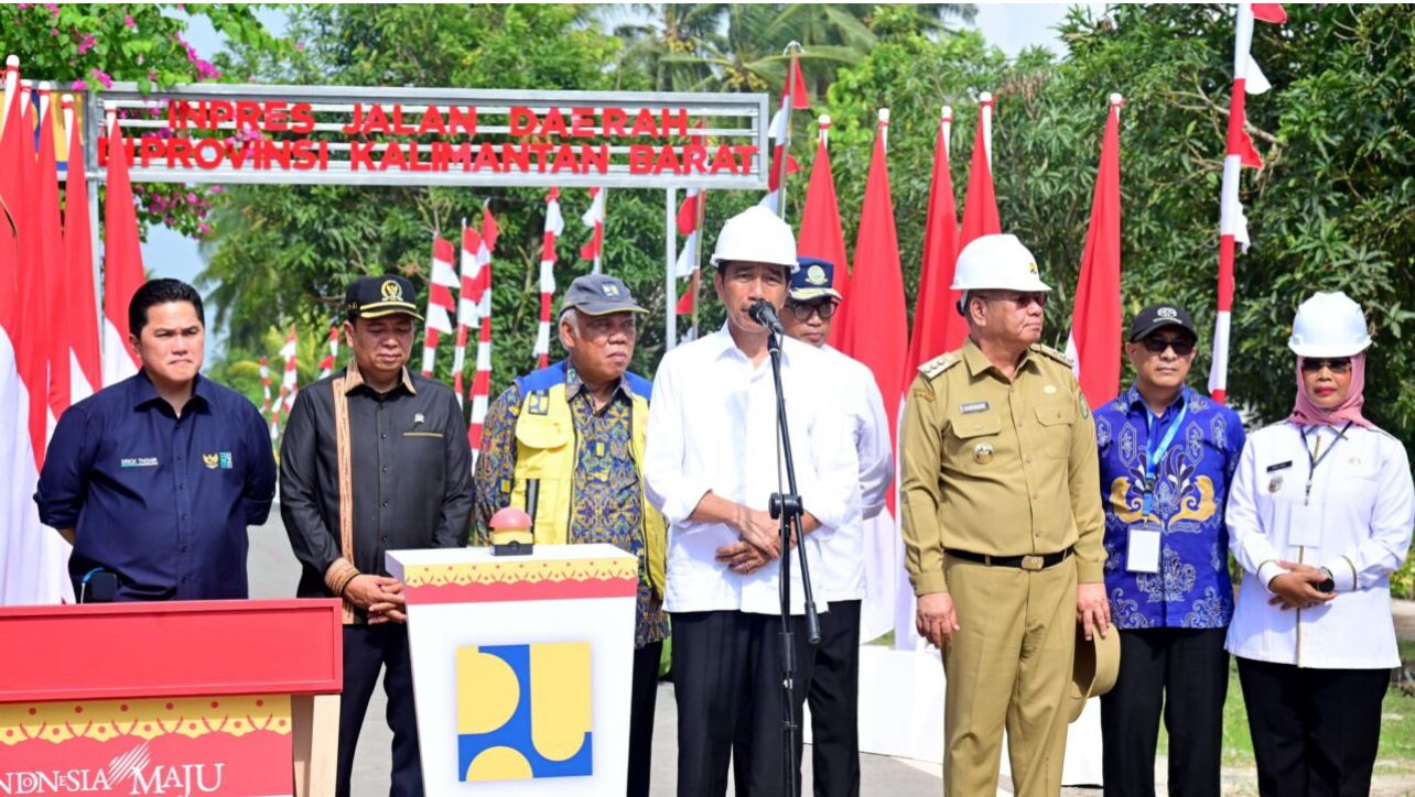 Presiden Jokowi Resmikan 24 Ruas Jalan di Kalbar Senilai Rp648 M