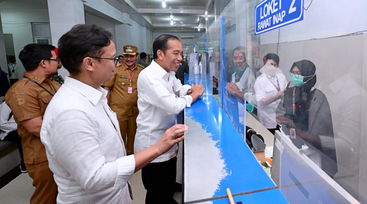 Presiden Jokowi Tinjau Fasilitas dan Layanan Kesehatan di RSUD Mokopido Tolitoli