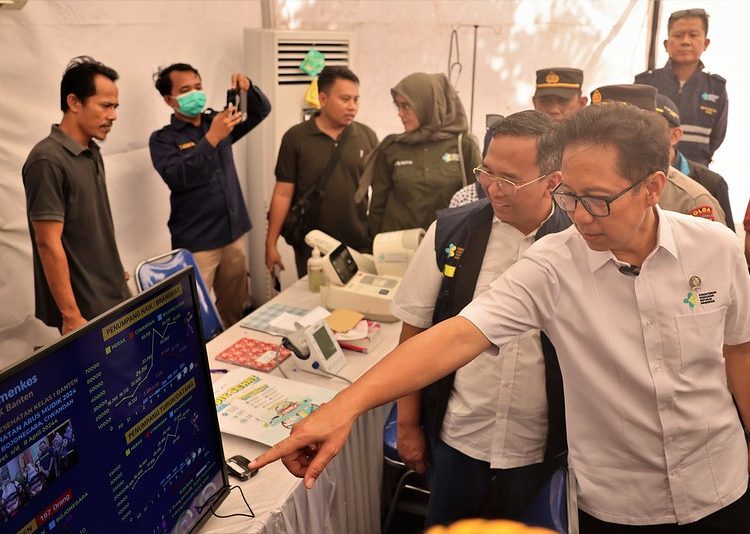 Menkes Tinjau Pos Pelayanan Kesehatan Pelabuhan Ciwandan