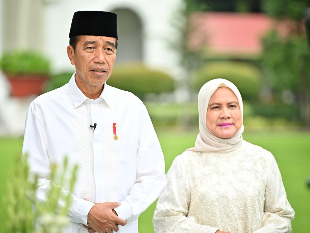 Presiden dan Ibu Iriana Jokowi Ucapkan Selamat Idul Fitri 1445 H