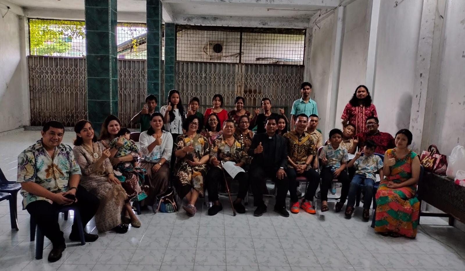Berbagi Kasih di PA Elida, Pdt John Ginting Doakan PT Bukit Seribu Simalem Jadi Berkat Bagi Sesama