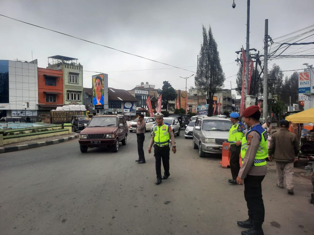 KRYD Pasca Ops Ketupat, Polres Tanah Karo Stand By Pengaturan di Daerah Wisata