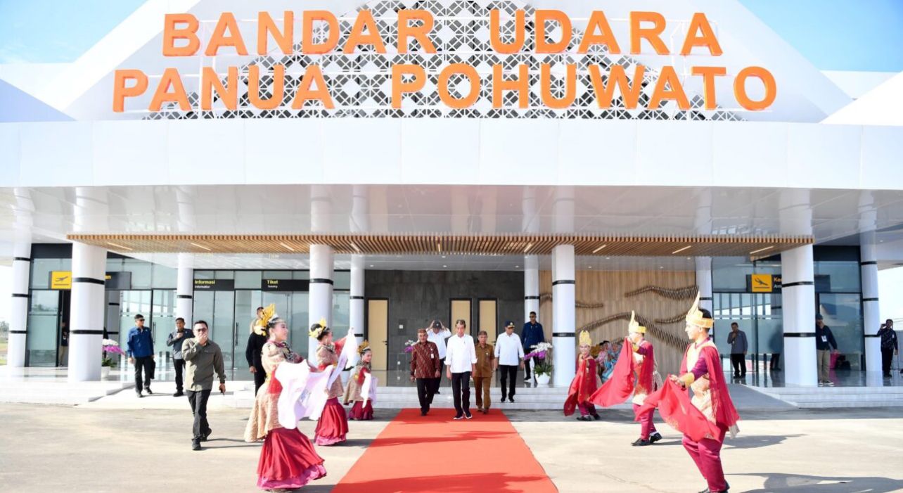 Resmikan Bandara Panua Pohuwato, Presiden Jokowi Harap Dongkrak Ekonomi Lokal