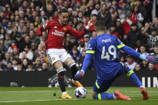 Liga Inggris, Manchester United Ditahan Imbang Burnley
