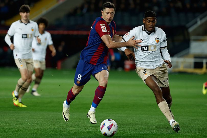 Liga Spanyol, Barcelona Kalahkan Valencia 4-2