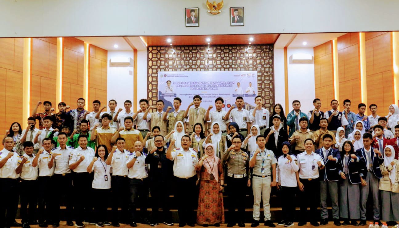 Dishub Gandeng PT KAI, Dirlantas Polda Sumut dan Jasa Raharja Sosialisasi Keselamatan di SMK Negeri 7 Medan