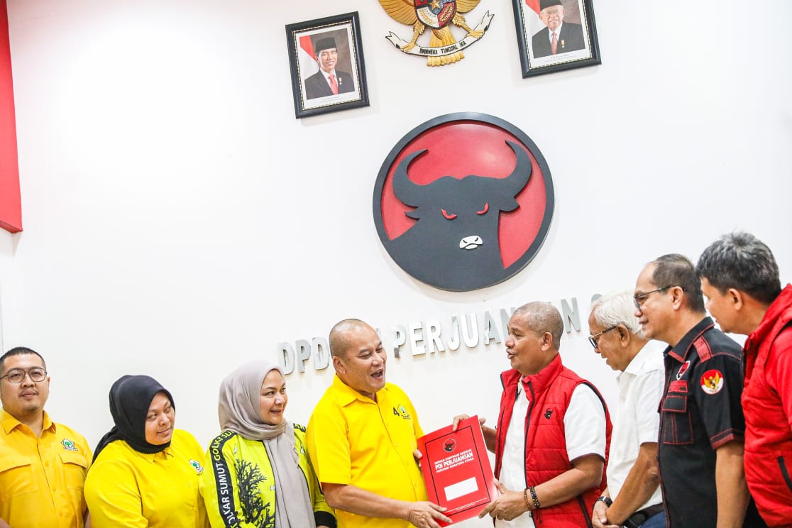 Ambil Formulir ke PDIP, Ijeck Siap Maju Pilkada Sumut