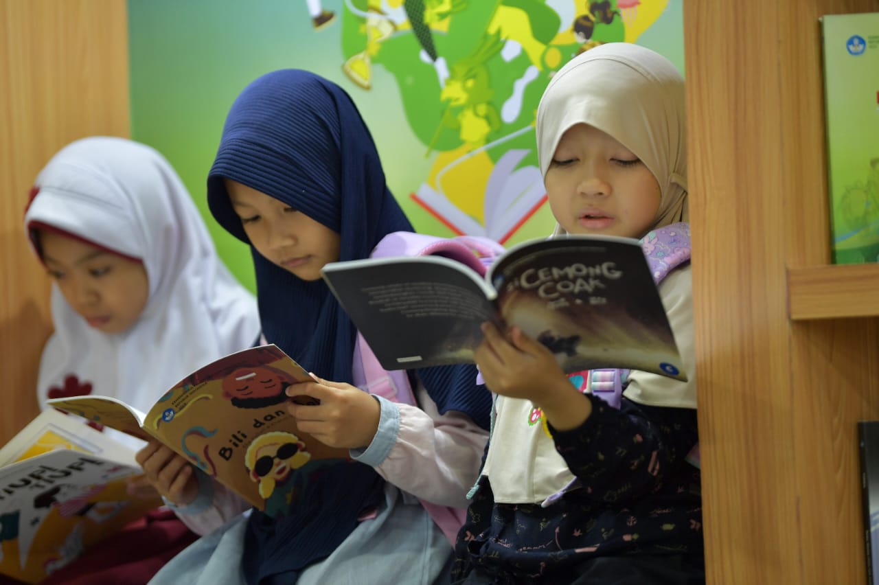 Kemendikbudristek Dorong Pemanfaatan Bacaan Sastra dalam Kurikulum Merdeka