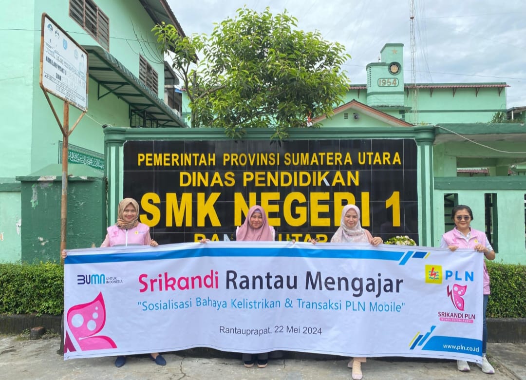 Srikandi PLN Mengajar, Sosialisasikan Bahaya Kelistrikan dan Budaya K3 di SMK Negeri 1 Rantau Utara