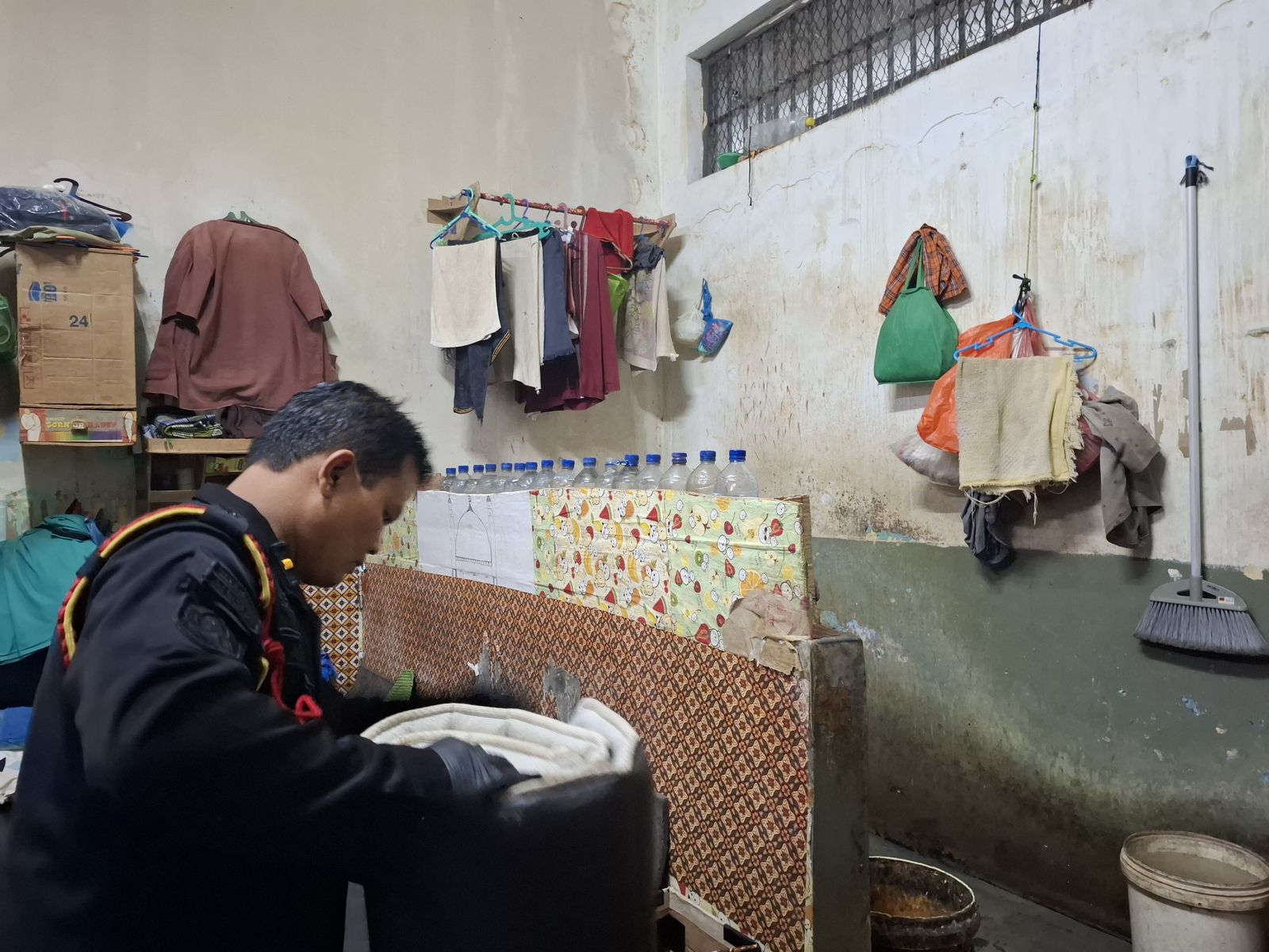 Petugas Lapas Pancurbatu Razia Kamar Hunian WBP