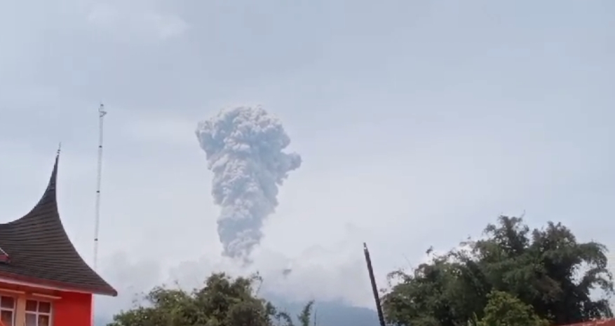 Gunung Marapi Erupsi, Status Level III Siaga
